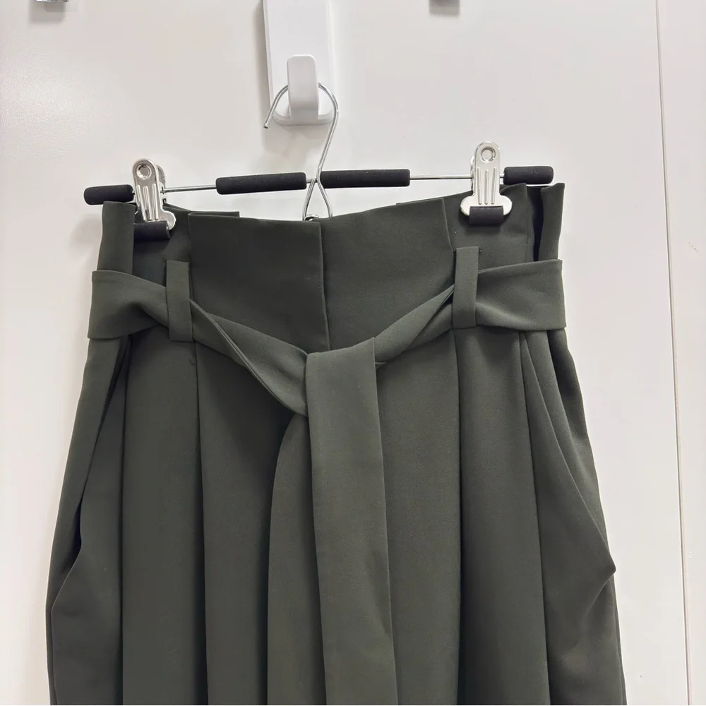 COS relaxing fit High-Waisted wide-Leg  cropped women’s trouser size L - Picture 13 of 14